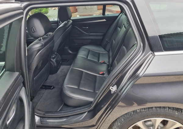 BMW Seria 5 cena 53700 przebieg: 285000, rok produkcji 2015 z Ciechocinek małe 781